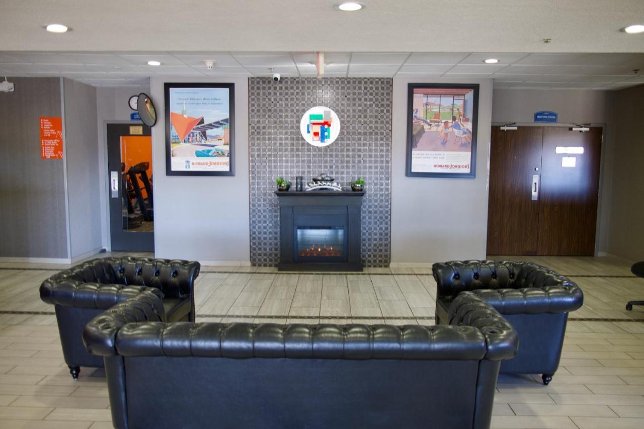 Howard Johnson By Wyndham Lexington Exterior photo