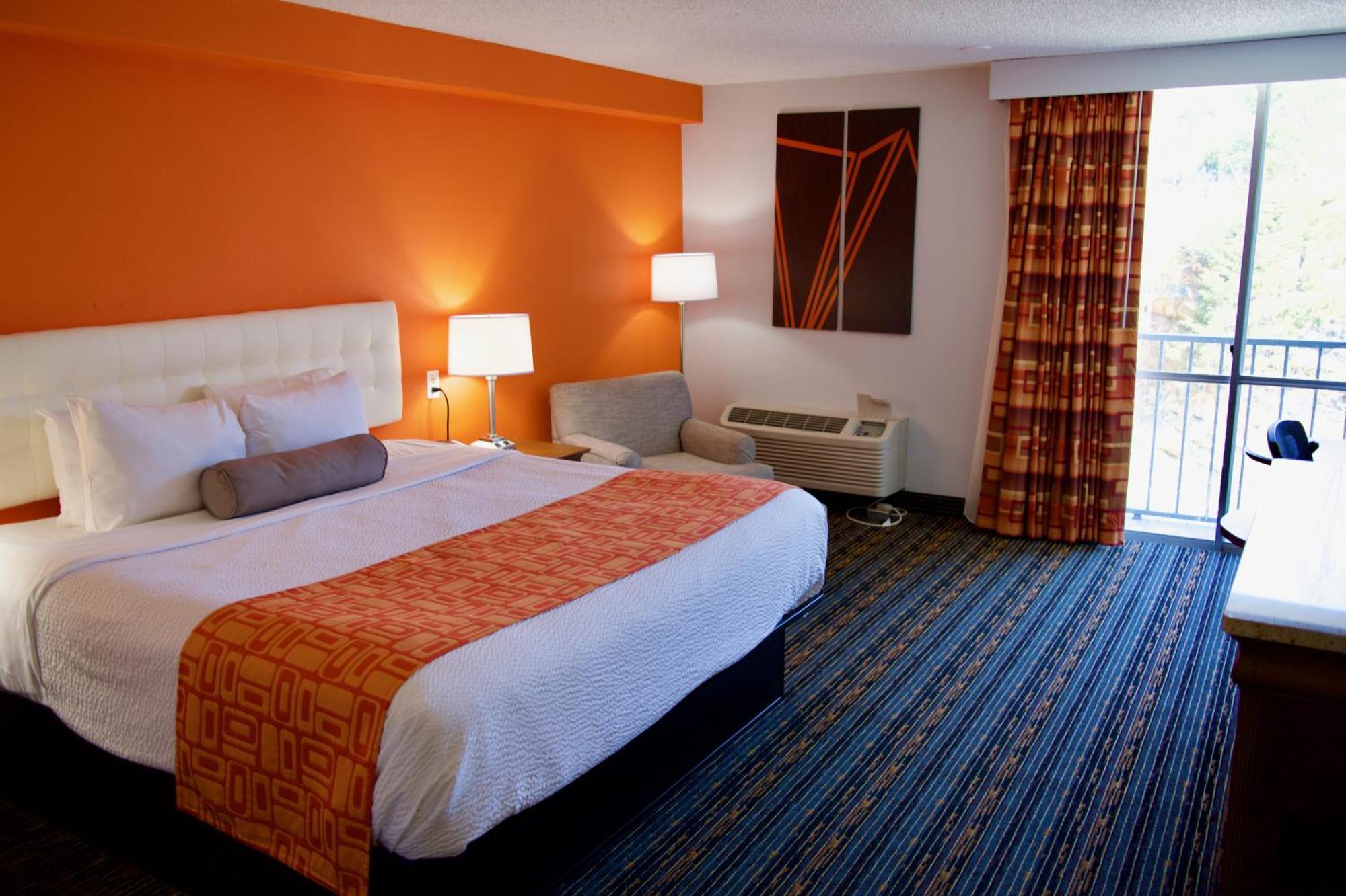 Howard Johnson By Wyndham Lexington Exterior photo