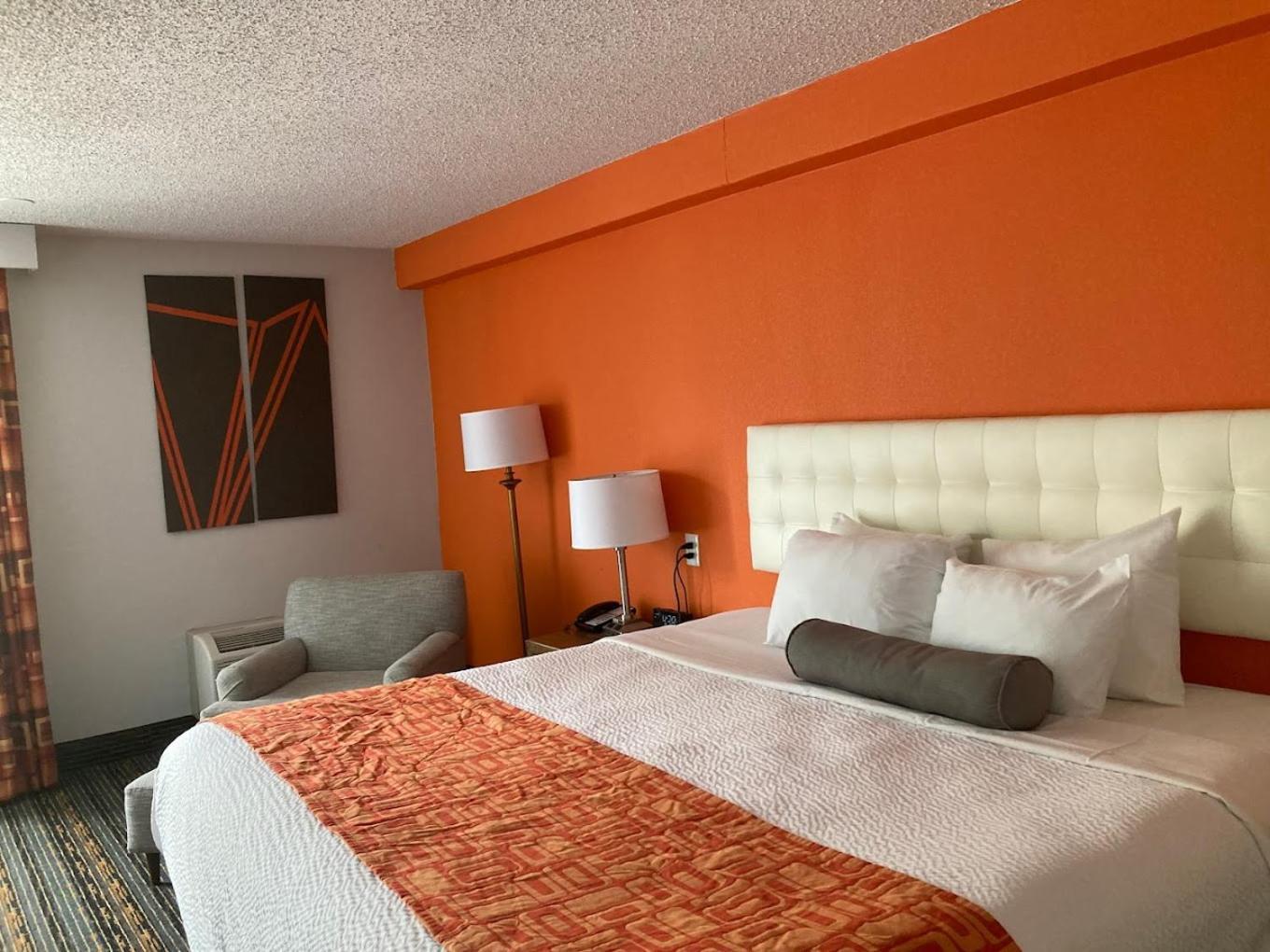Howard Johnson By Wyndham Lexington Exterior photo