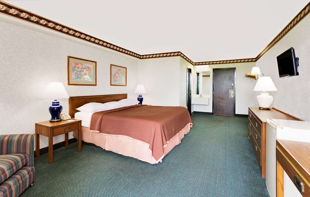Howard Johnson By Wyndham Lexington Room photo